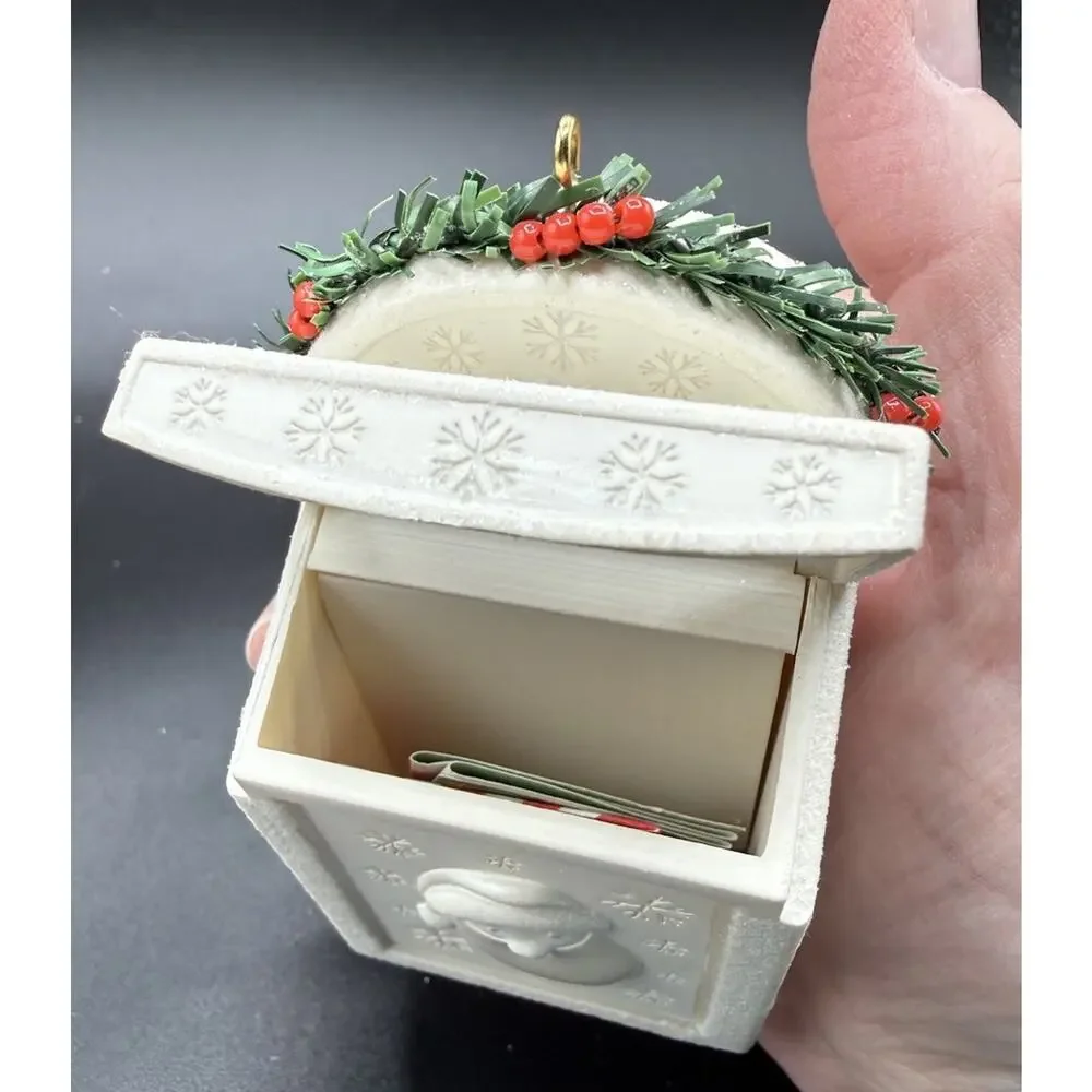 Hallmark Letters For Santa Cards Envelopes Interactive Mailbox Ornament EUC Lo16